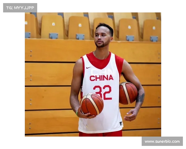 李凯尔宣布与中国男篮分道扬镳，未来不再为国家队出战(李凯喜欢打篮球)